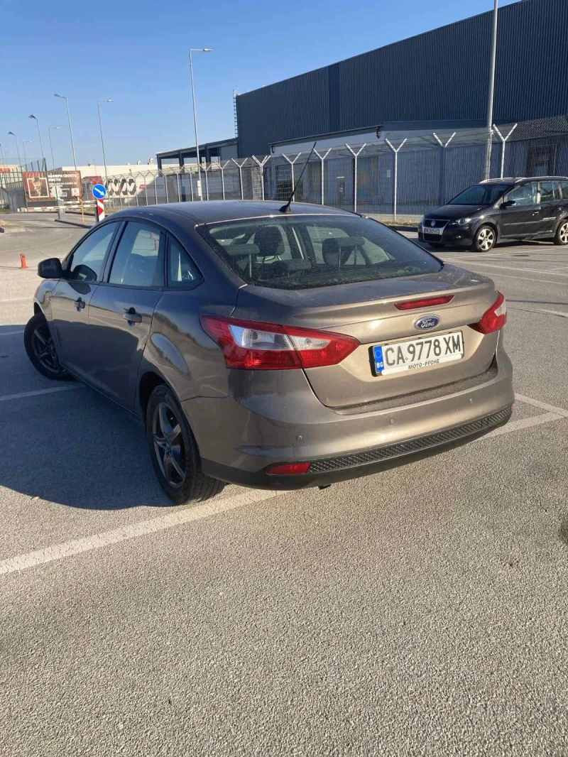 Ford Focus, снимка 15 - Автомобили и джипове - 48032644