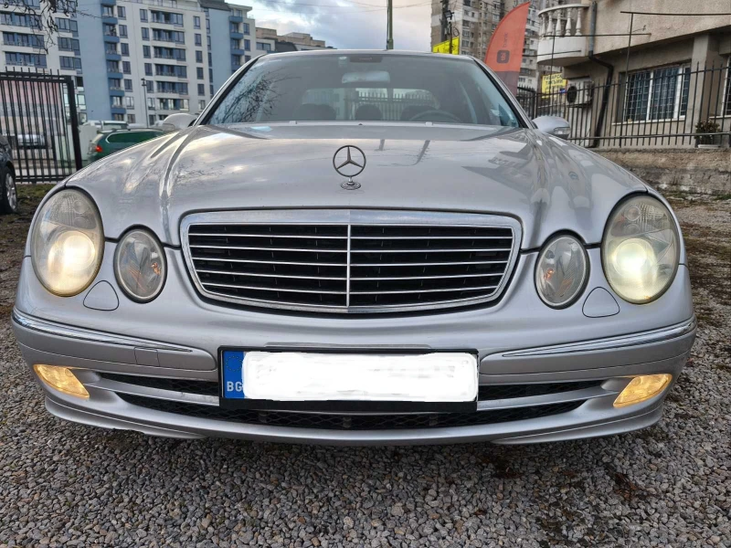 Mercedes-Benz E 240 2.4 I AVANTGARDE  LPG, снимка 1 - Автомобили и джипове - 48628991