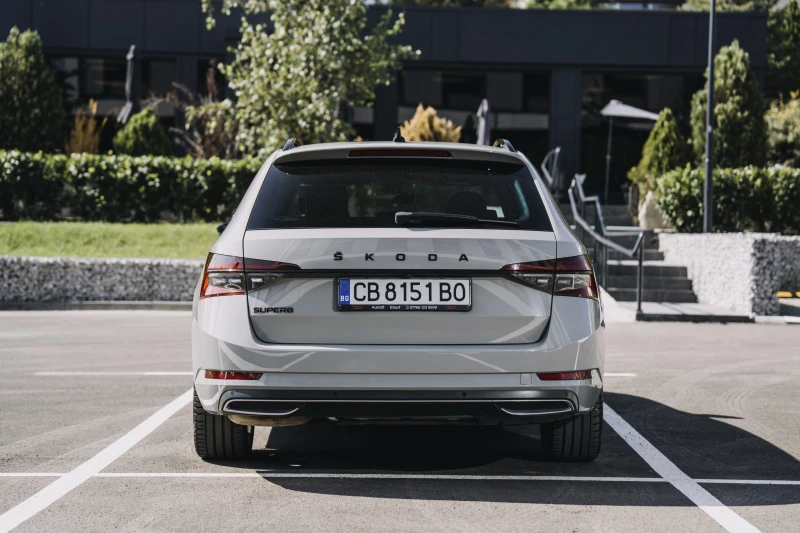 Skoda Superb Sportline, снимка 3 - Автомобили и джипове - 52638121