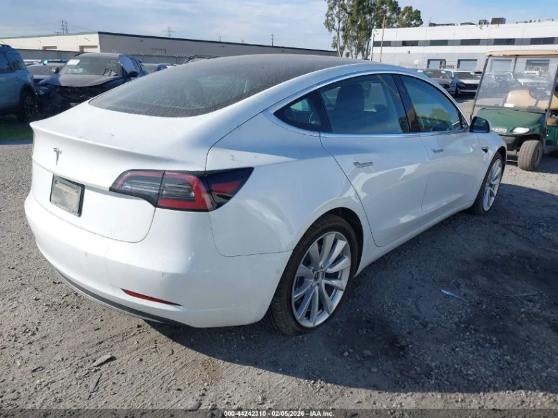 Tesla Model 3 Long Range/Mid Range, снимка 4 - Автомобили и джипове - 53583428