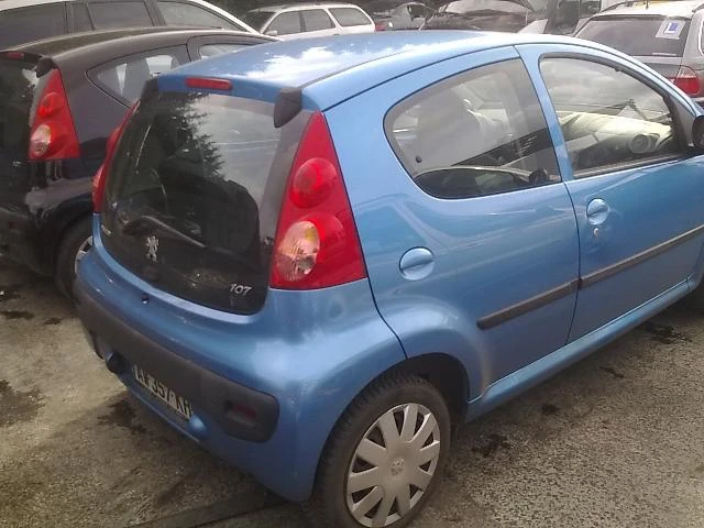 Peugeot 107 1.0i/1.4 HDi, снимка 6 - Автомобили и джипове - 48320233