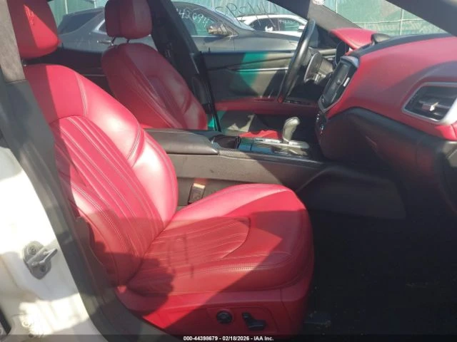 Maserati Ghibli S Q4* Кожа* Подгрев* Keyless* , снимка 10 - Автомобили и джипове - 53988418