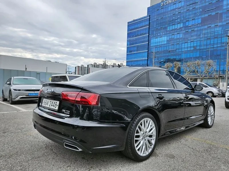 Audi A6 2.0 TDI Quattro, снимка 4 - Автомобили и джипове - 54561237
