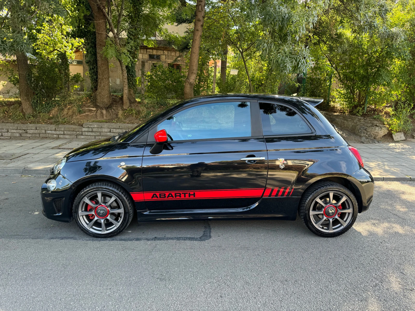 Fiat 500 Abarth 595 Competizione  - изображение 2