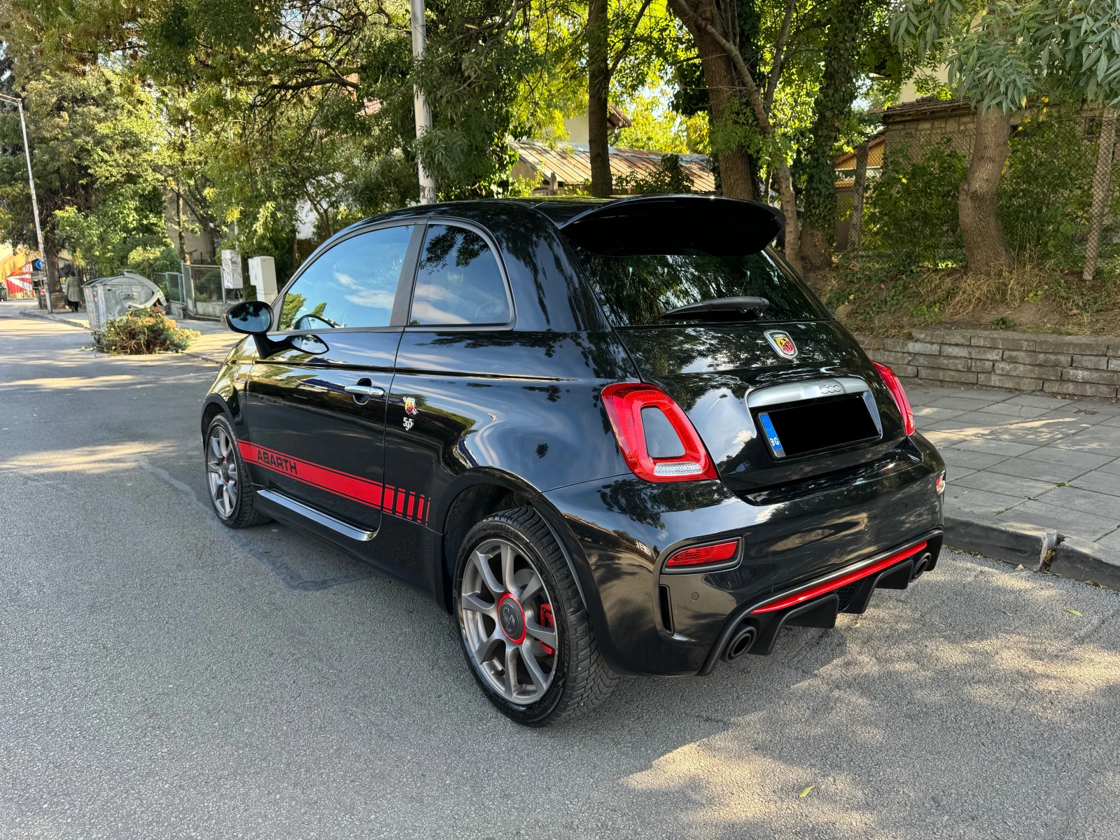 Fiat 500 Abarth 595 Competizione  - изображение 3