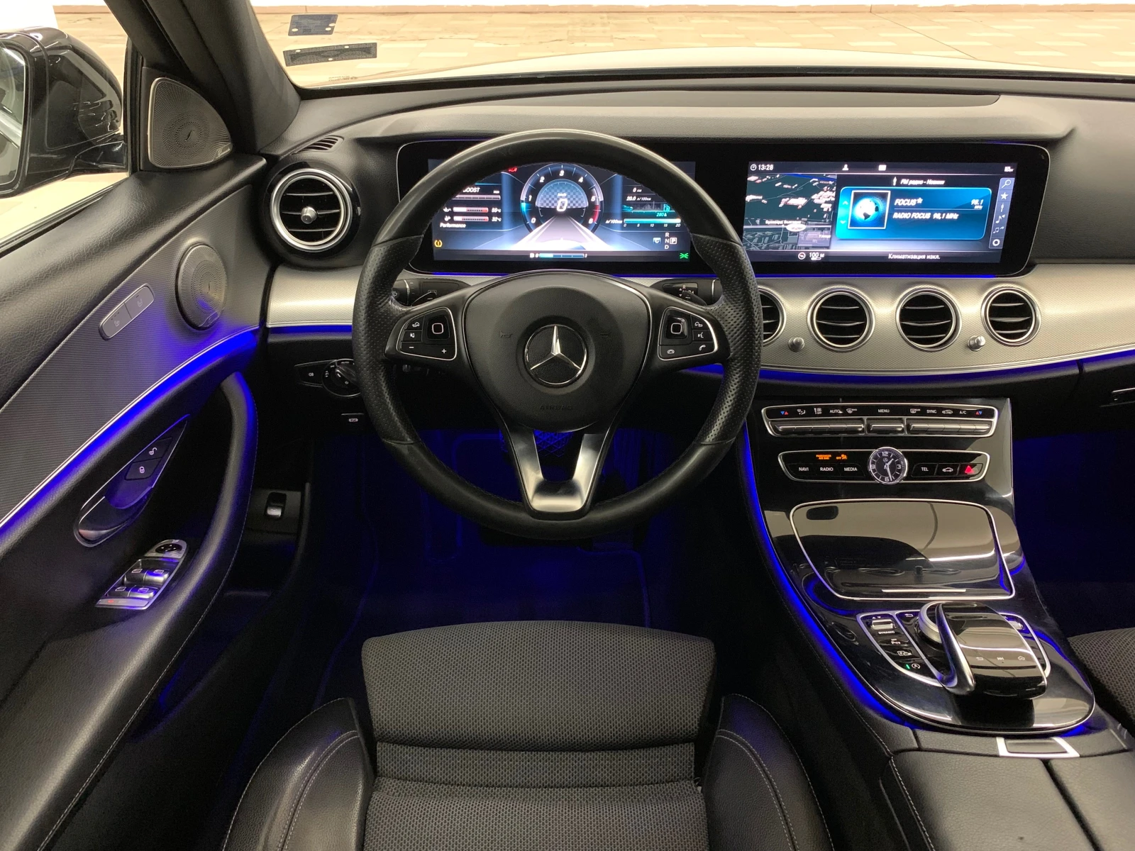 Mercedes-Benz E 220 AMG 6.3-Paket #VIRTUAL COCKPIT#PODGREV#BlindSpot# - изображение 10