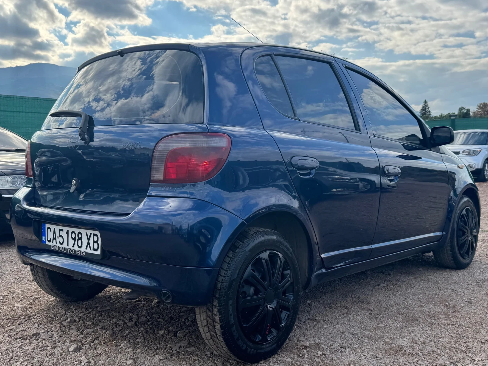 Toyota Yaris 1.0 68hp ГАЗ - изображение 4