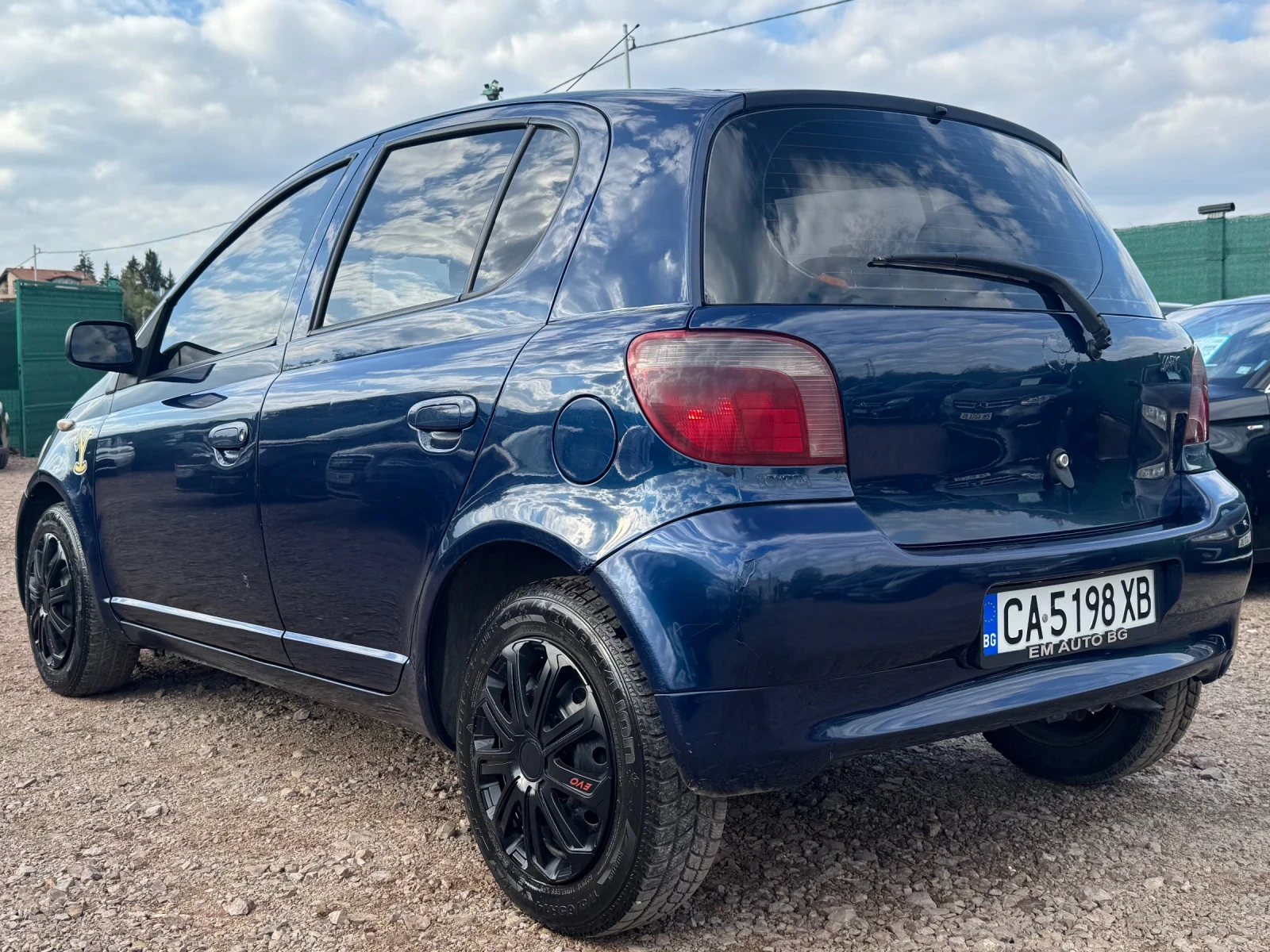Toyota Yaris 1.0 68hp ГАЗ - изображение 5
