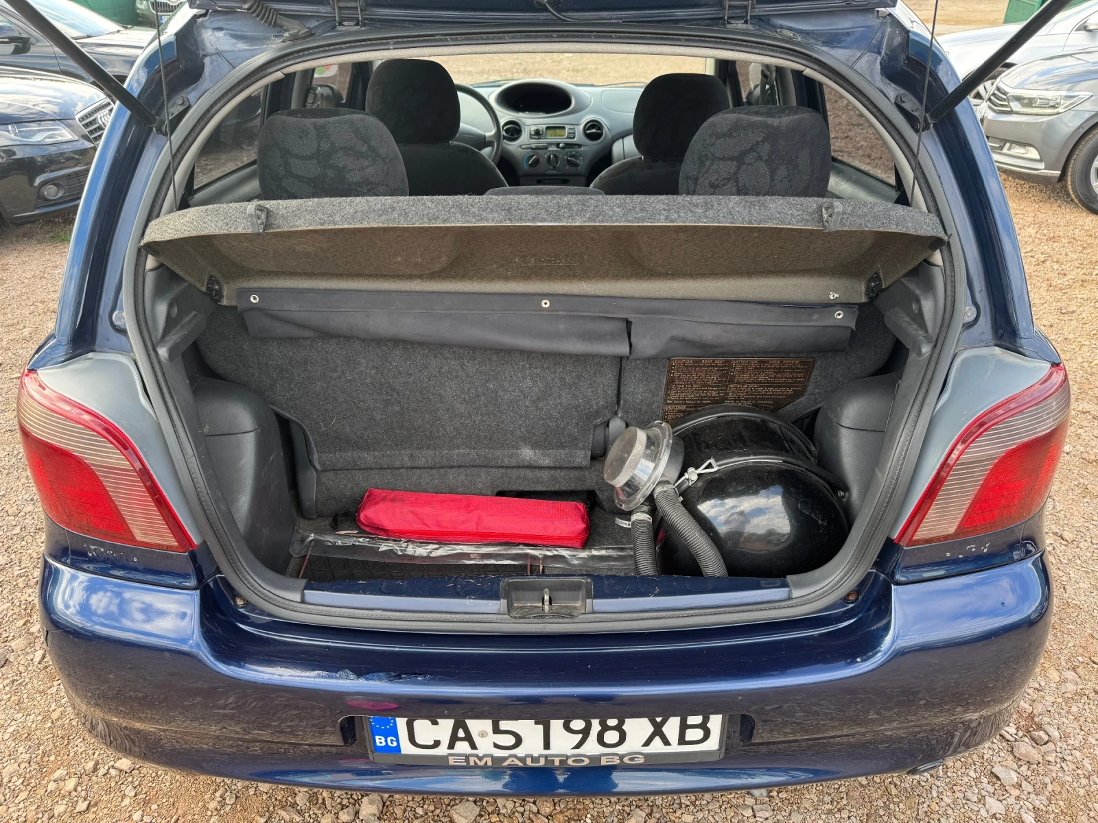 Toyota Yaris 1.0 68hp ГАЗ - изображение 7