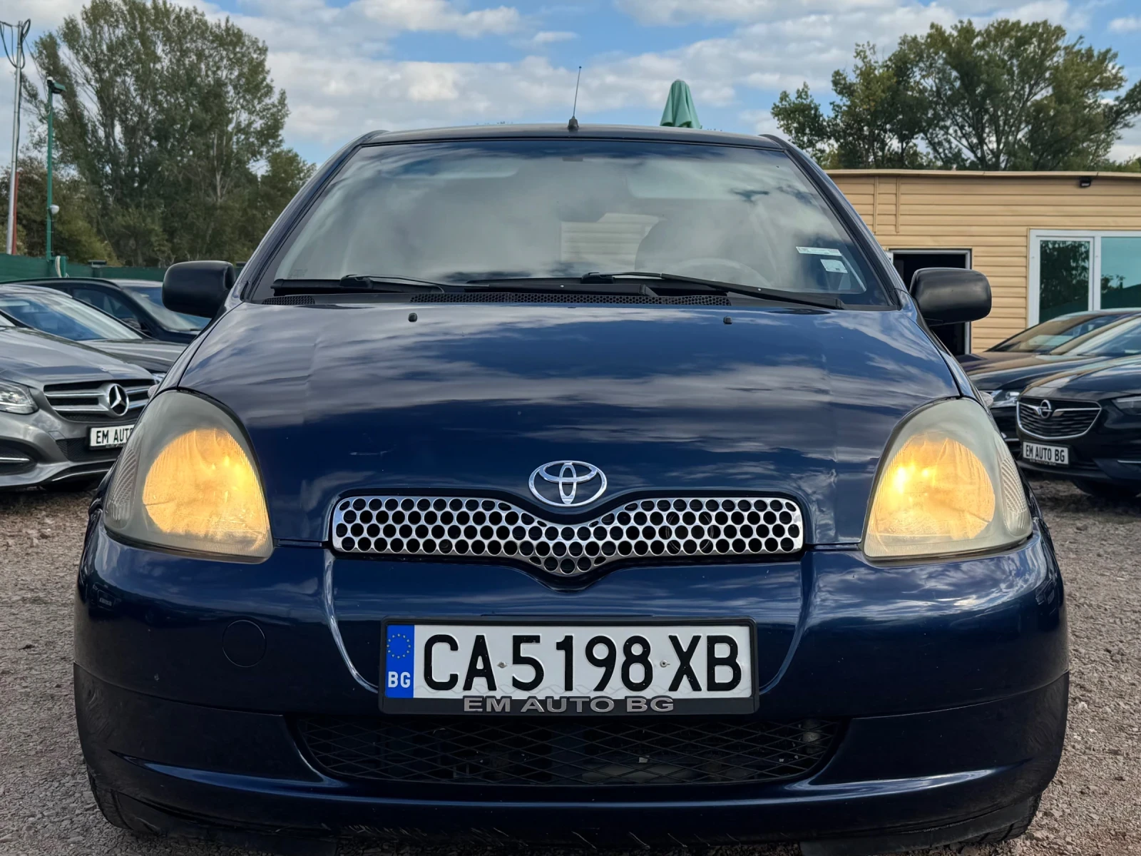 Toyota Yaris 1.0 68hp ГАЗ - изображение 2