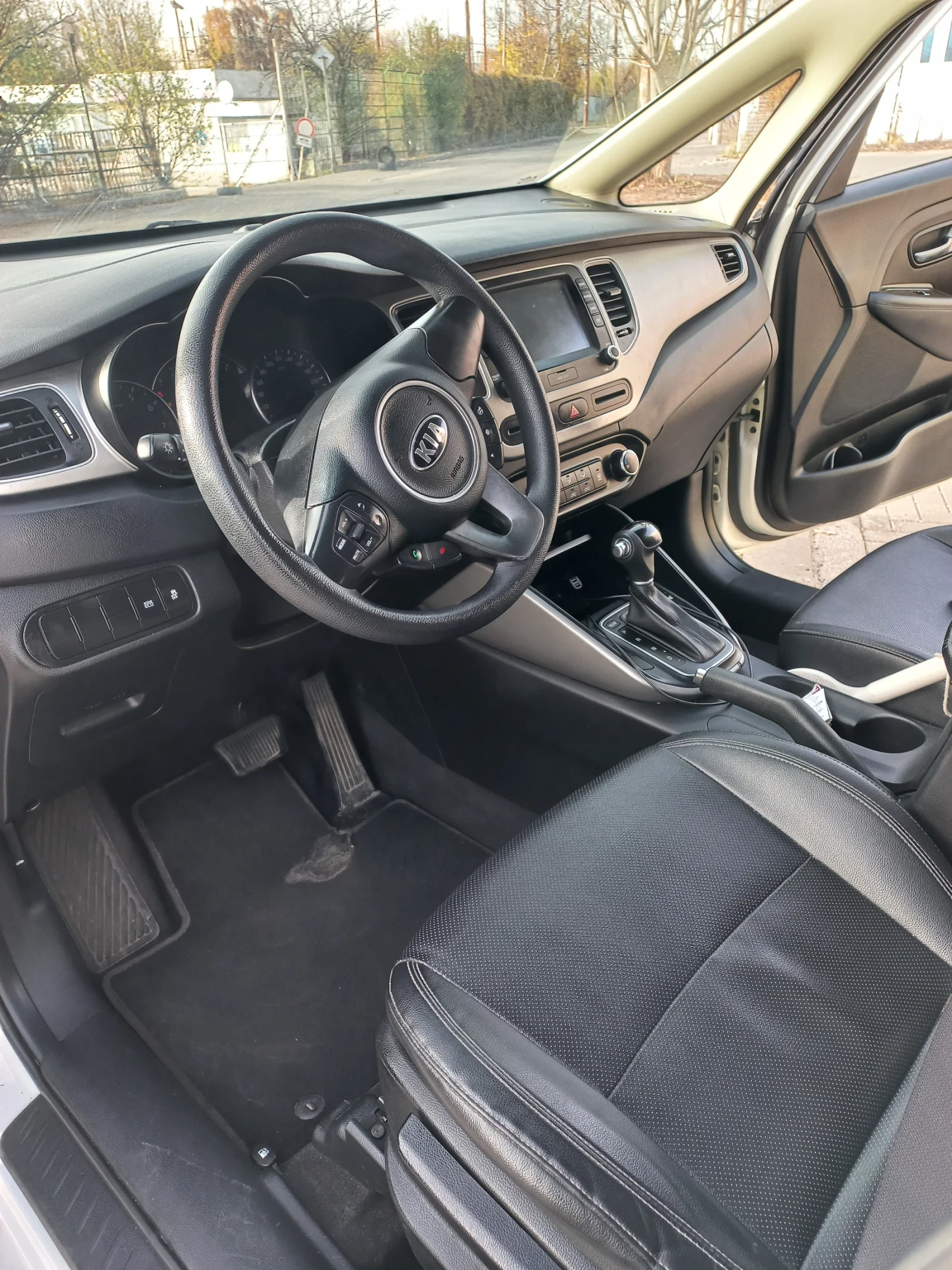 Kia Carens | Mobile.bg   17