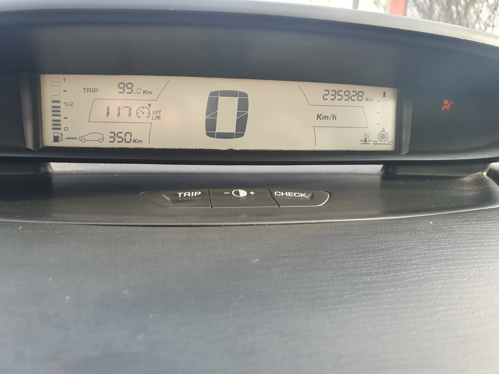 Citroen C4  - изображение 6