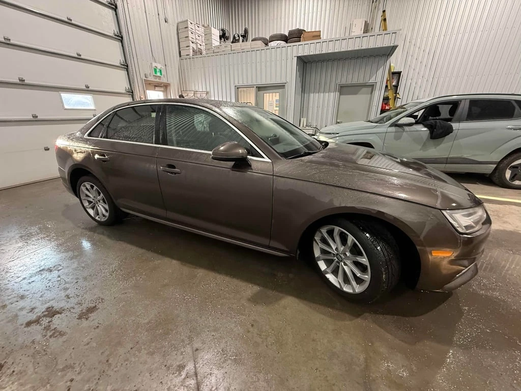 Audi A4 * Progressiv * CARFAX * ��� ������������ ������ | Mobile.bg � ����������� 3