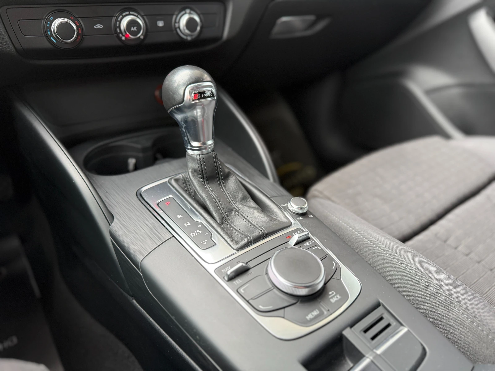 Audi A3 6 ������ ��������/2.0TDI 150�� Sportback/��������� | Mobile.bg � ����������� 12