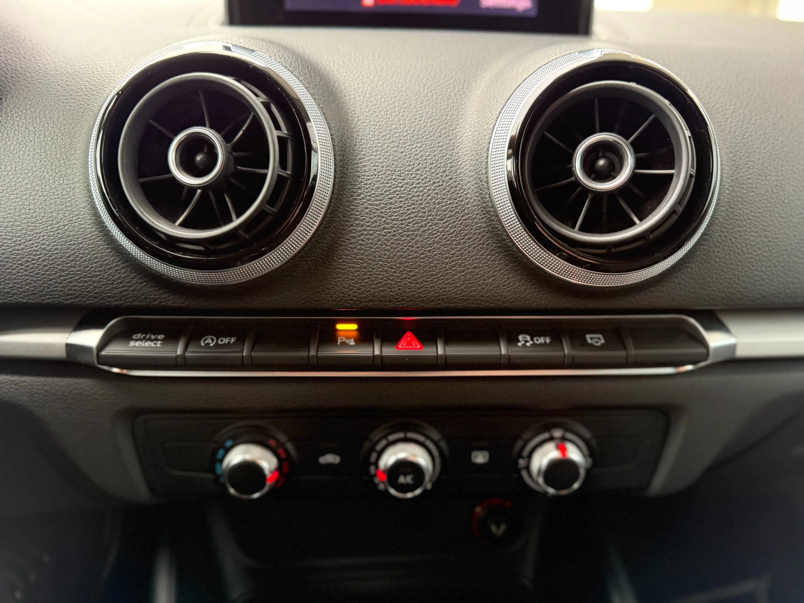 Audi A3 6 ������ ��������/2.0TDI 150�� Sportback/��������� | Mobile.bg � ����������� 14