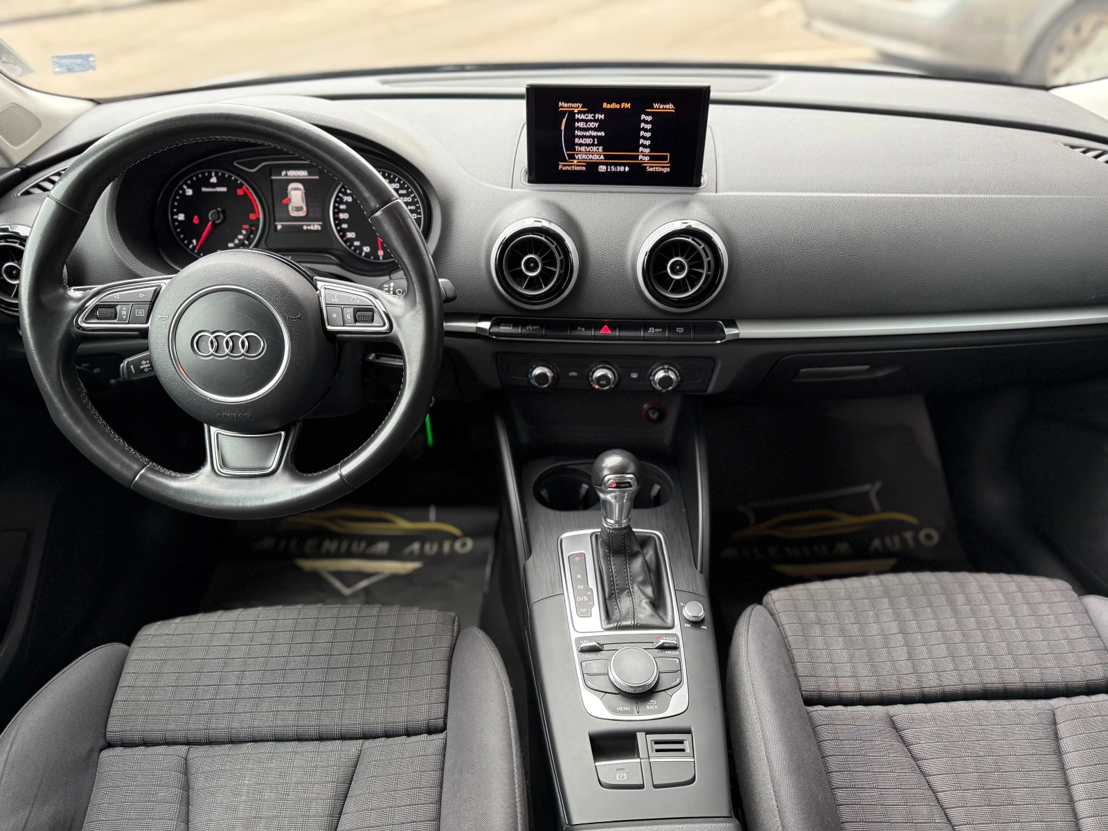 Audi A3 6 МЕСЕЦА ГАРАНЦИЯ/2.0TDI 150кс Sportback/Автоматик - изображение 9