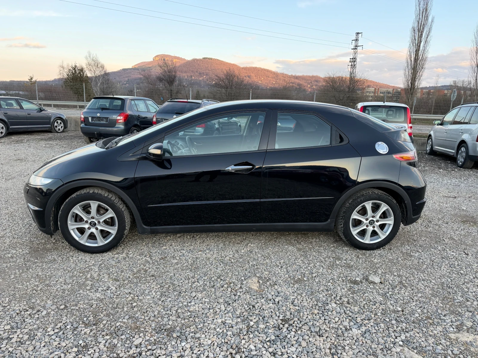 Honda Civic 1.8i-140PS-��������� | Mobile.bg � ����������� 8