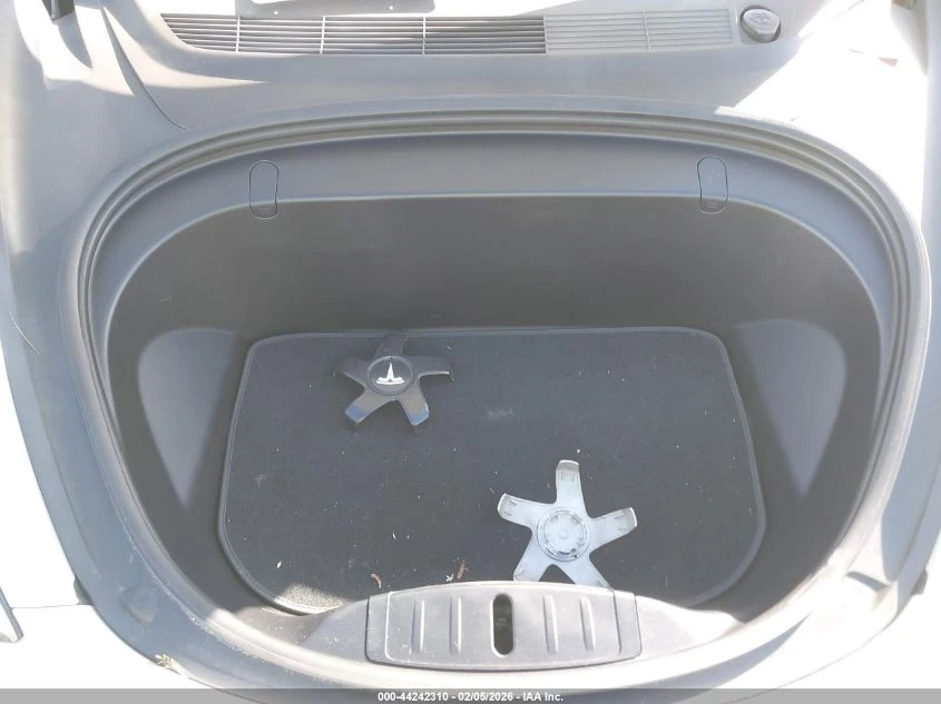 Tesla Model 3 Long Range/Mid Range | Mobile.bg � ����������� 10