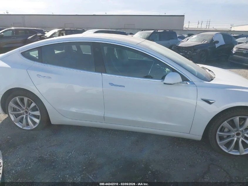 Tesla Model 3 Long Range/Mid Range | Mobile.bg � ����������� 13