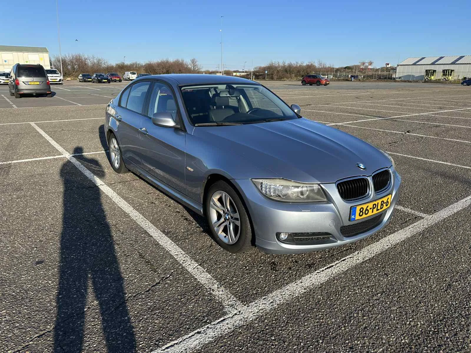 BMW 318 NAVI/ACC/BI-XENON/