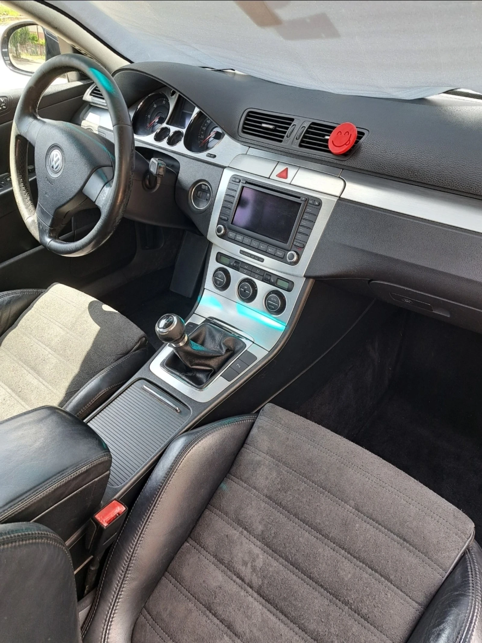 VW Passat B6 2.0TDI 140KS, снимка 3 - Автомобили и джипове - 53891205