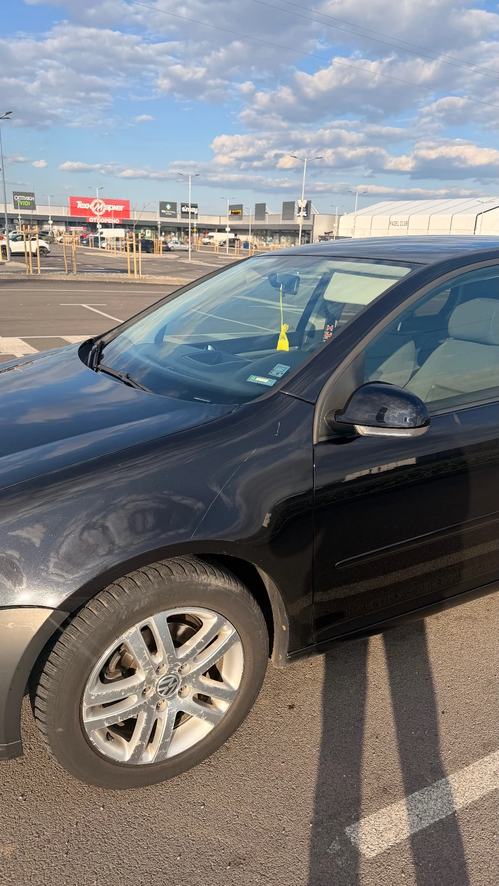 VW Golf 1.9 TDI, снимка 9 - Автомобили и джипове - 54296579