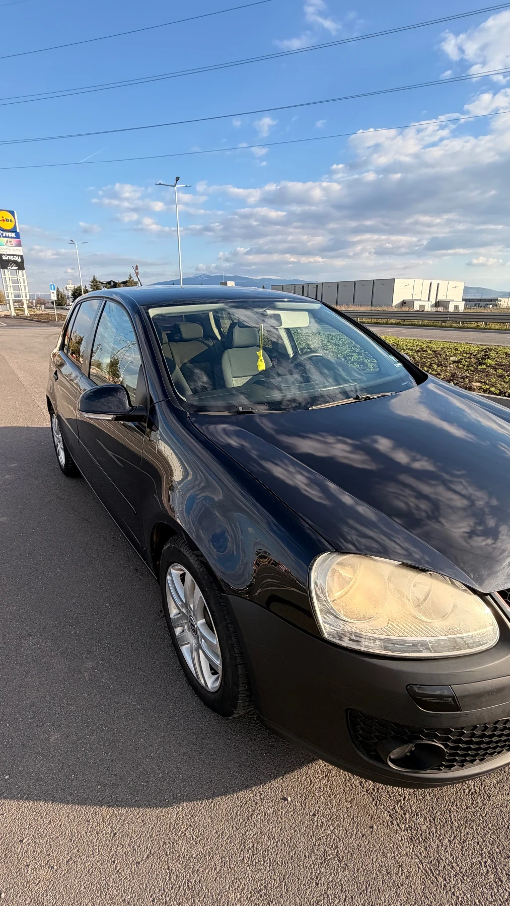 VW Golf 1.9 TDI, снимка 4 - Автомобили и джипове - 54296579