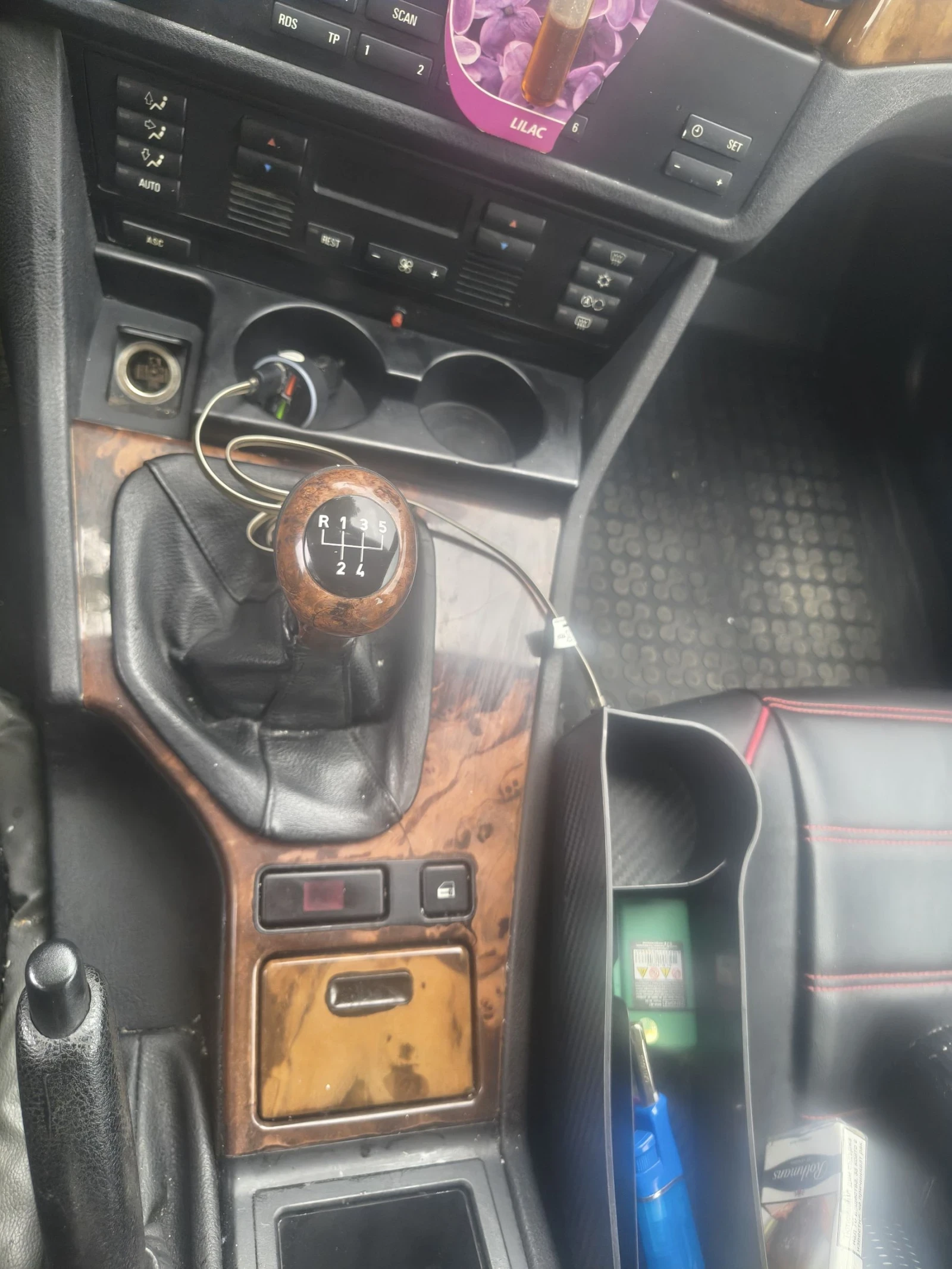 BMW 523 i, снимка 14 - Автомобили и джипове - 54486003