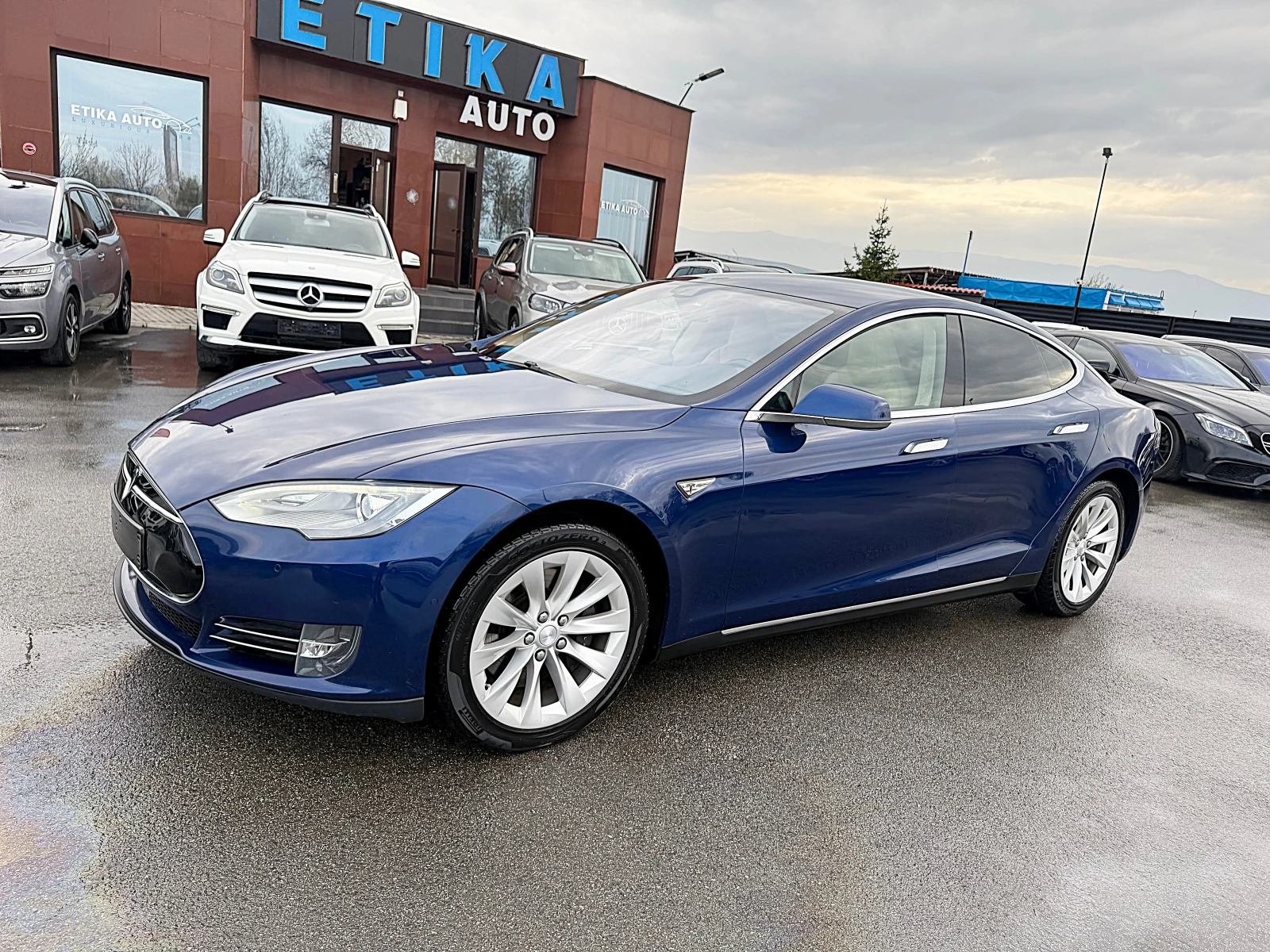 Tesla Model S S85-DISTRONIK-LED-BIXENON-NAVI-БЕЗПЛАТНО ЗАРЕЖДАНЕ, снимка 3 - Автомобили и джипове - 55170238