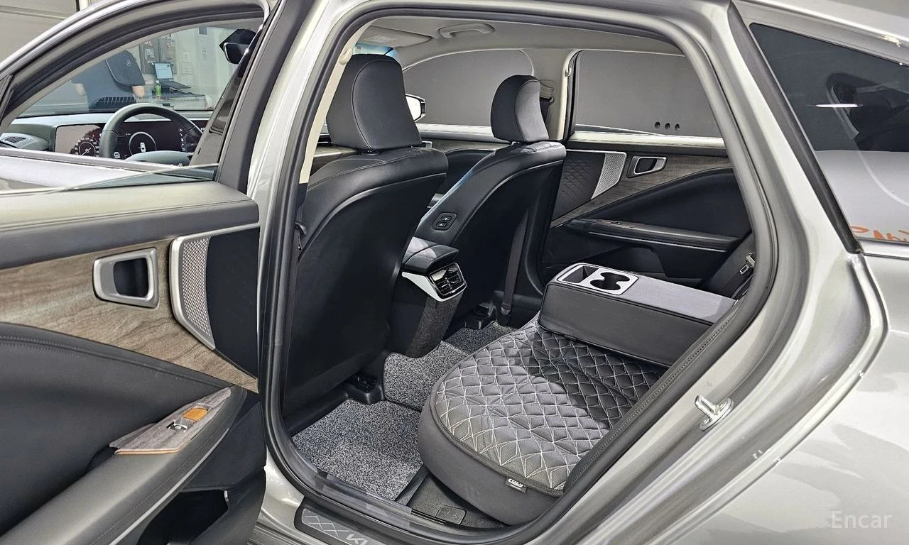 Kia K8 3.5* LPG* ПОДГРЕВ* ОБДУХВАНЕ* 360КАМЕРА* КЕЙЛЕС* , снимка 15 - Автомобили и джипове - 55351683