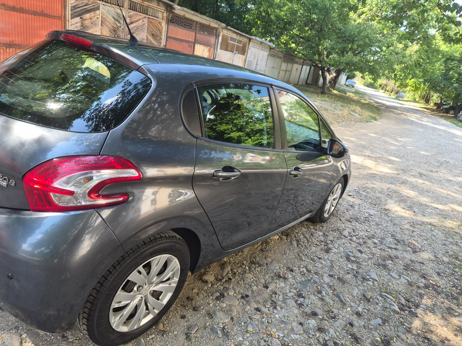 Peugeot 208, снимка 2 - Автомобили и джипове - 55385118