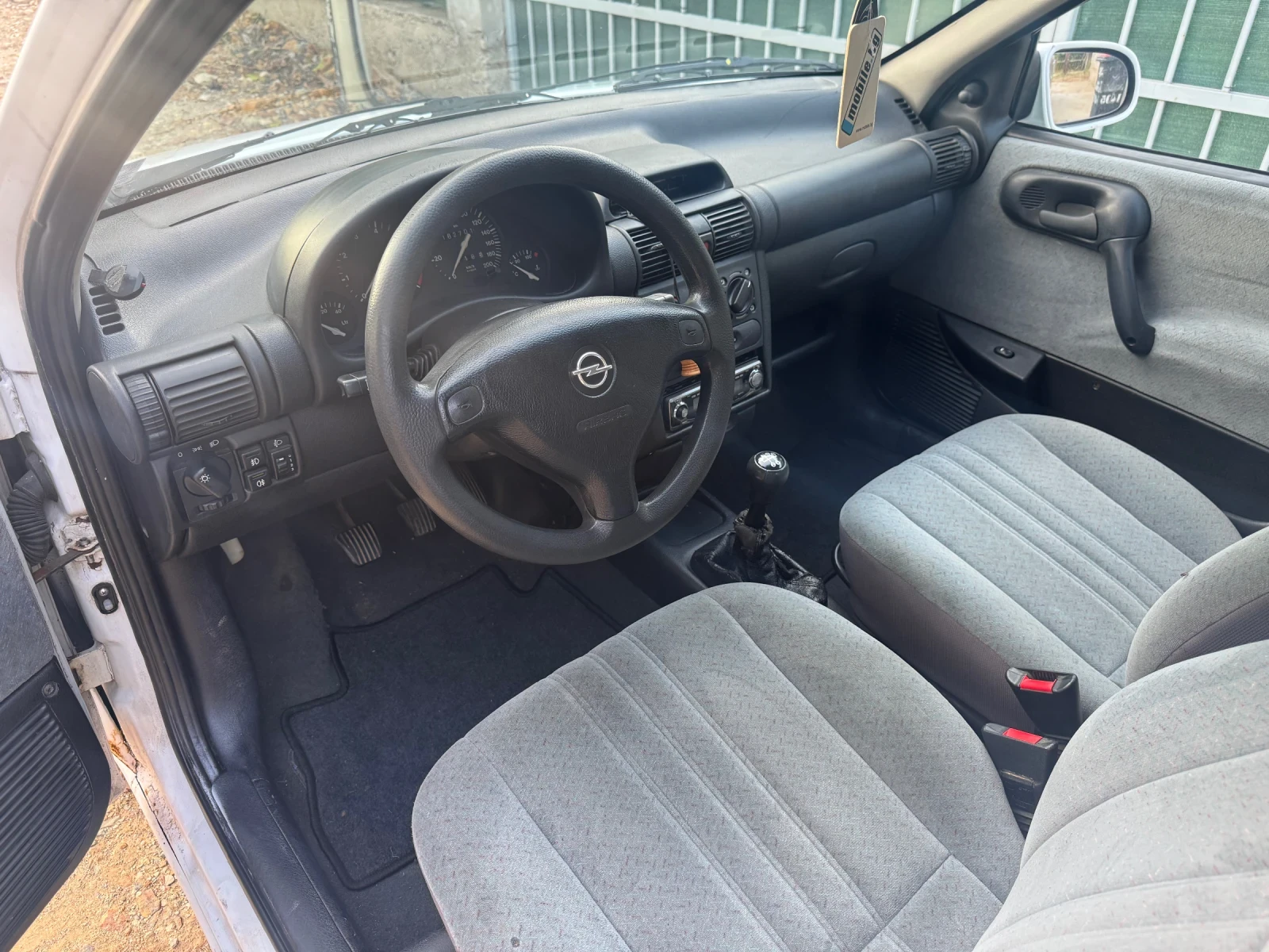Opel Corsa, снимка 6 - Автомобили и джипове - 55600400