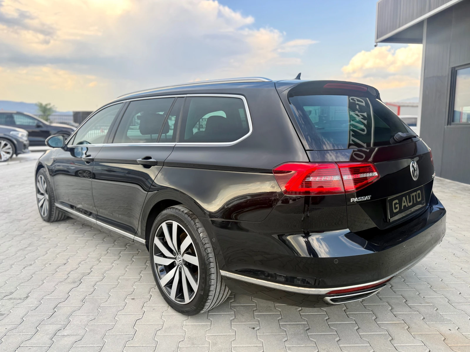 VW Passat 2.0TDI 240 ks 4 motion Собствен лизинг !!!, снимка 7 - Автомобили и джипове - 56066905