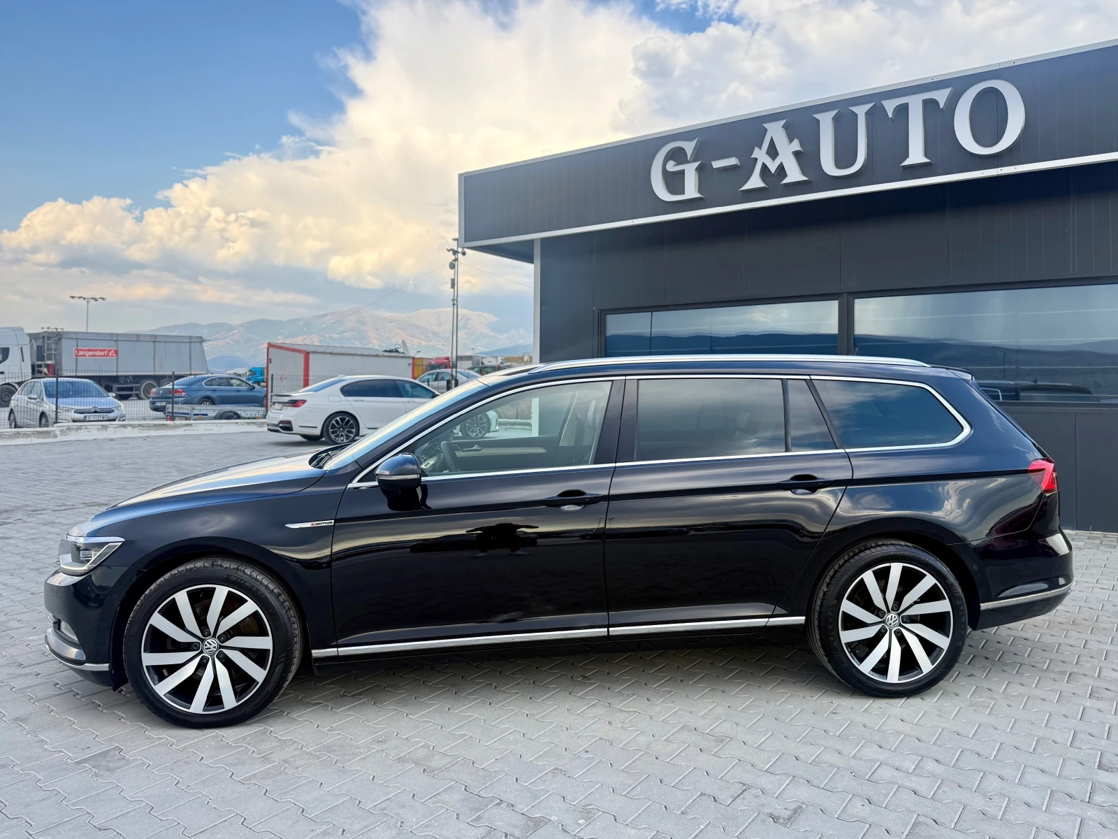 VW Passat 2.0TDI 240 ks 4 motion Собствен лизинг !!!, снимка 8 - Автомобили и джипове - 56066905