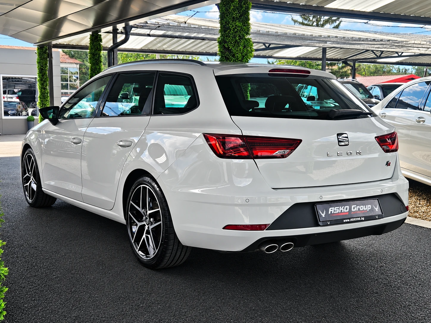 Seat Leon FR/2.0TDI/GERMANY/LED/CAMERA/CAR PLAY/AMBIENT/LIZI, снимка 8 - Автомобили и джипове - 56198173