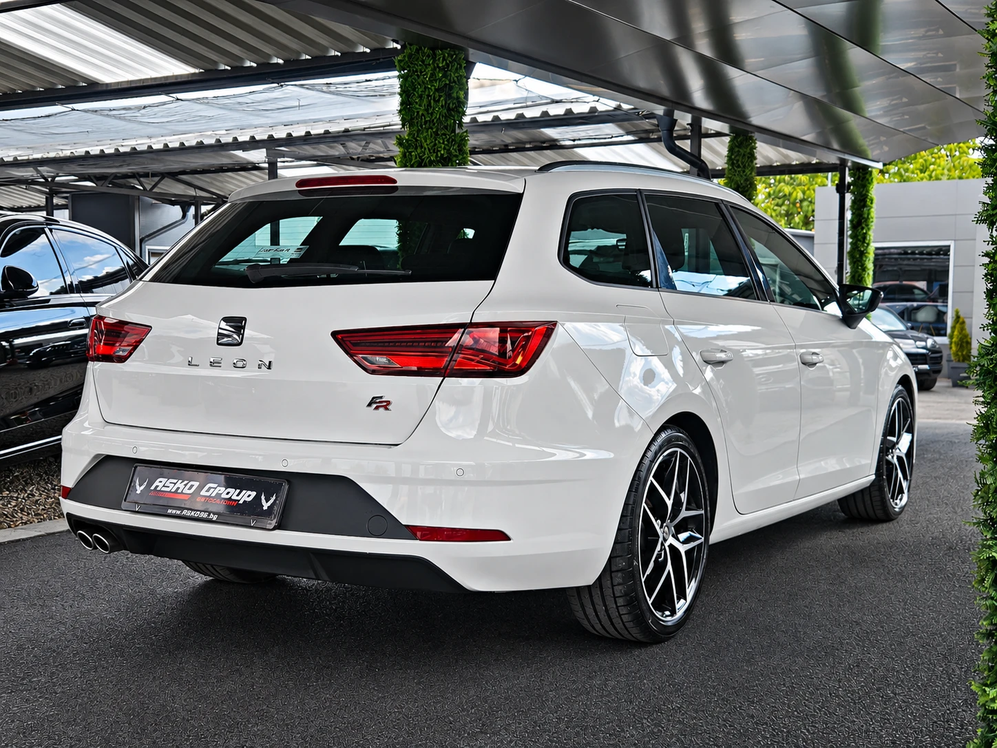 Seat Leon FR/2.0TDI/GERMANY/LED/CAMERA/CAR PLAY/AMBIENT/LIZI, снимка 5 - Автомобили и джипове - 56198173