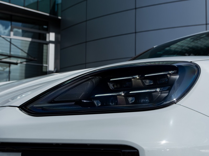 Porsche Cayenne Plug-in Hybrid , снимка 7 - Автомобили и джипове - 42789718