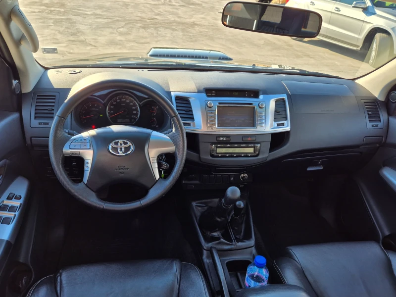 Toyota Hilux, снимка 15 - Автомобили и джипове - 46883812