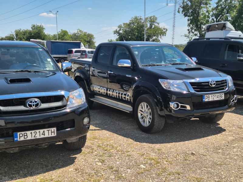 Toyota Hilux, снимка 11 - Автомобили и джипове - 46883812