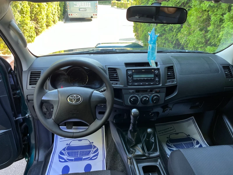 Toyota Hilux, снимка 12 - Автомобили и джипове - 48236544