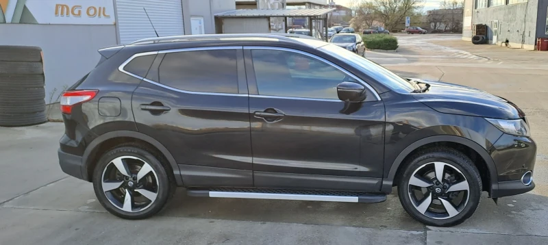 Nissan Qashqai 1.5 dci, снимка 6 - Автомобили и джипове - 52892566