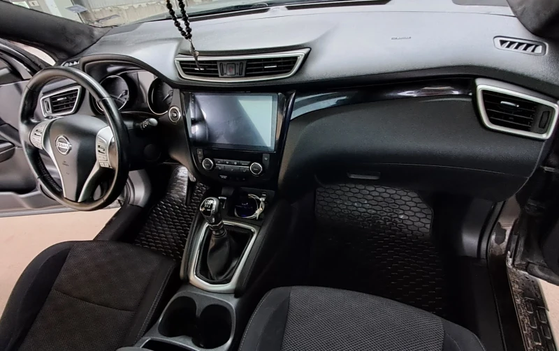 Nissan Qashqai 1.5 dci, снимка 4 - Автомобили и джипове - 52892566