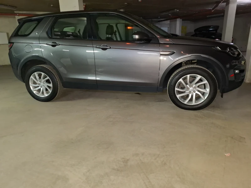 Land Rover Discovery Sport Безупречно техническо състояние/Сменени вериги , снимка 3 - Автомобили и джипове - 52460321