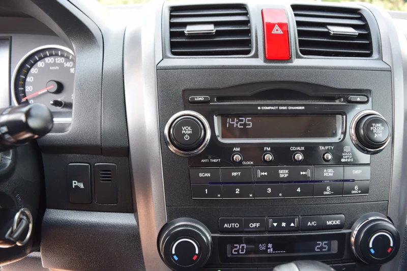 Honda Cr-v 2.0i, снимка 14 - Автомобили и джипове - 52658558