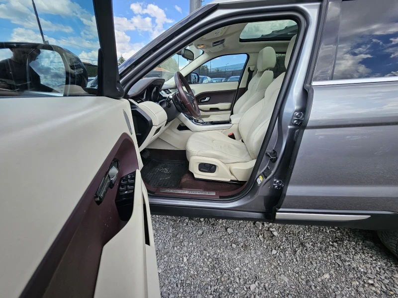 Land Rover Range Rover Evoque SD4, снимка 12 - Автомобили и джипове - 51109990