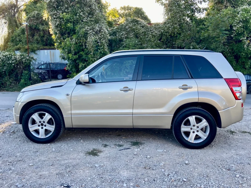Suzuki Grand vitara 2.0i Бензин / Автоматик, снимка 4 - Автомобили и джипове - 51813434