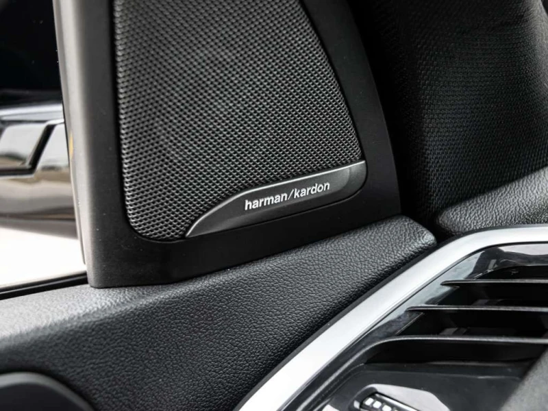 BMW X5 xDrive40i Mpack | HUD| AIR SUS| LASER| CARFAX, снимка 17 - Автомобили и джипове - 53354639