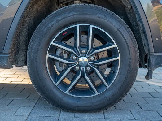 Jeep Grand cherokee 5.7 Trailhawk , снимка 9 - Автомобили и джипове - 55180899