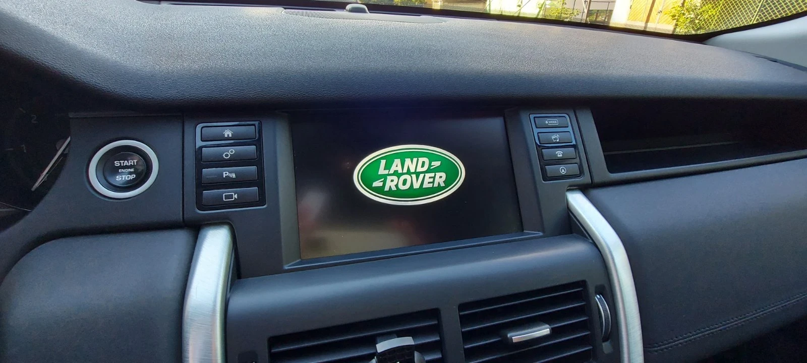 Land Rover Discovery Sport Безупречно състояние - изображение 10