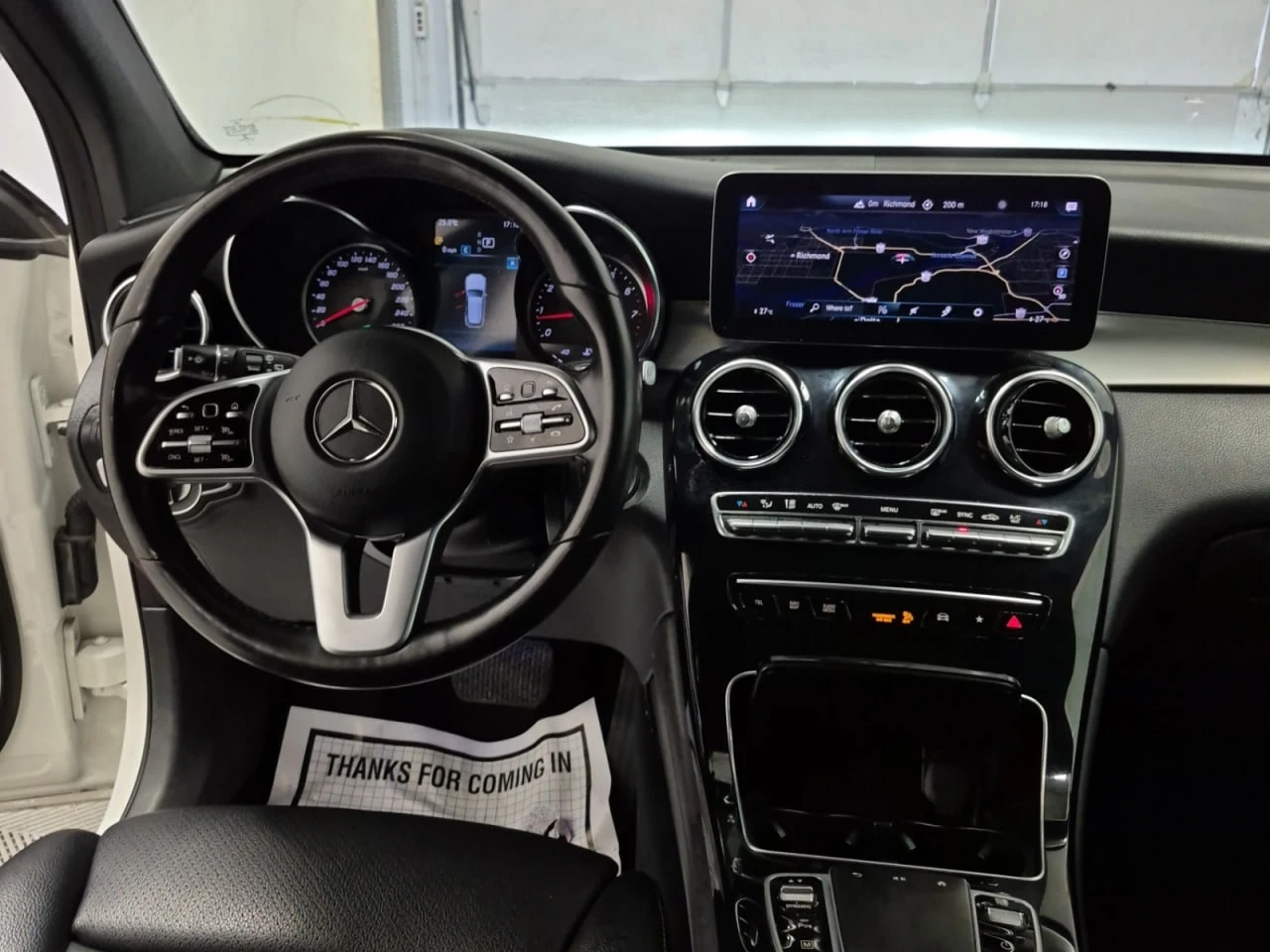 Mercedes-Benz GLC 300 * CARFAX * АВТО КРЕДИТ * ЦЕНА ДО БГ! - изображение 8
